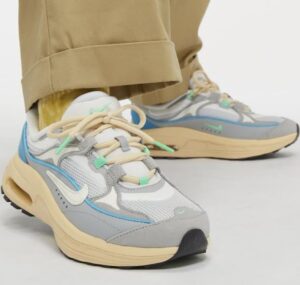 Giay Nike Air Max Bliss 'Light Smoke Grey' FJ5441-077