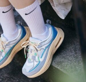 Giay Nike Air Max Bliss 'Light Smoke Grey' FJ5441-077