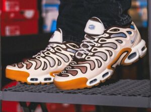 Giay Nike Air Max Plus Drift 'Cacao Wow' FD4290-001