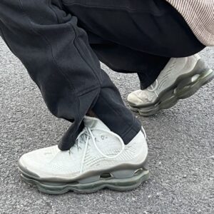 Giay Nike Air Max Scorpion FlyKnit 'Light Silver' DJ4701-005