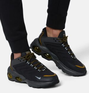 Giay Nike Air Max TW 'Black Bronzine' FB9150-001