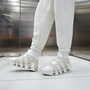 Giay Nike Air More Uptempo 'Light Bone' DV1137-101