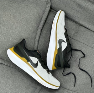 Giay Nike Air Zoom Structure 25 'Summit White Bronzine' DJ7883-103