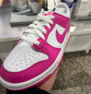 Giay Nike Dunk Low GS 'Laser Fuchsia' FB9109-102
