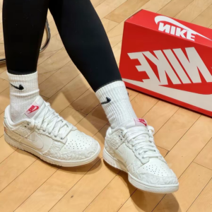 Giay Nike Dunk Low 'Give Her Flowers' FZ3775-133