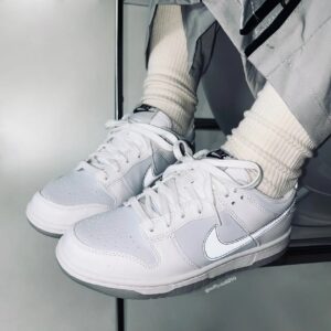 Giay Nike Dunk Low 'Reflective Swoosh' FV0365-100
