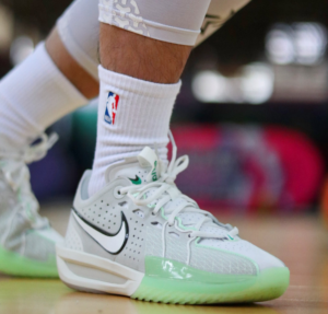 Giay Nike G.T. Cut 3 EP 'Light Bone Sail' DV2918-003