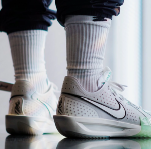 Giay Nike G.T. Cut 3 EP 'Light Bone Sail' DV2918-003