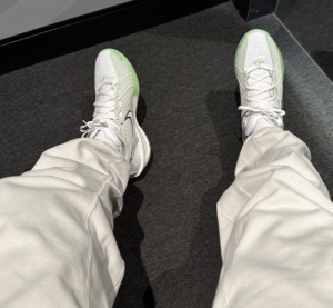 Giay Nike G.T. Cut 3 EP 'Light Bone Sail' DV2918-003