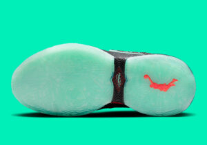 Giay Nike LeBron 20 SE 'Night Maroon' FB8974-600