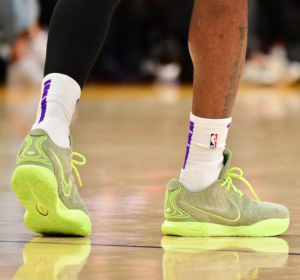 Giay Nike LeBron 21 'Algae' FV2345-302