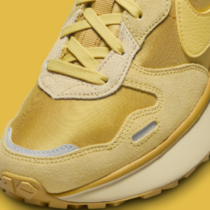 Giay Nike Phoenix Waffle 'University Gold' FJ1409-700