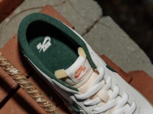Giay Nike SB Heritage Vulc SB 'Lucky Green Gum' CD5010-101
