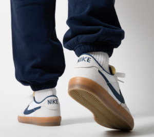 Giay Nike SB Heritage Vulc Summit 'White Navy Gum' CD5010-102