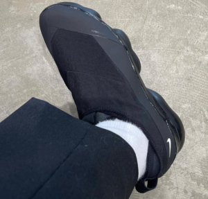 Giay Nike Vapormax Moc Roam 'Black' DZ7273-001