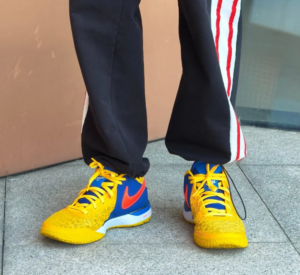 Giay Nike Zoom LeBron NXXT x Titan 'Gold' DZ2916-700