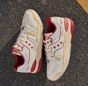 Giay Saucony Cross 90 'White Red' S79035-17