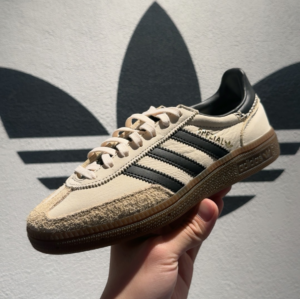 Giay Adidas Handball Spezial 'Wonder White Black' IE3698
