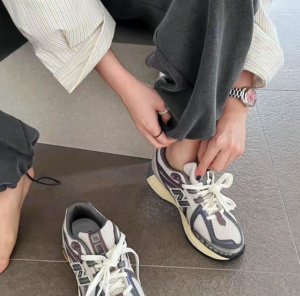 Giay New Balance 1906R 'Licorice' M1906RRA