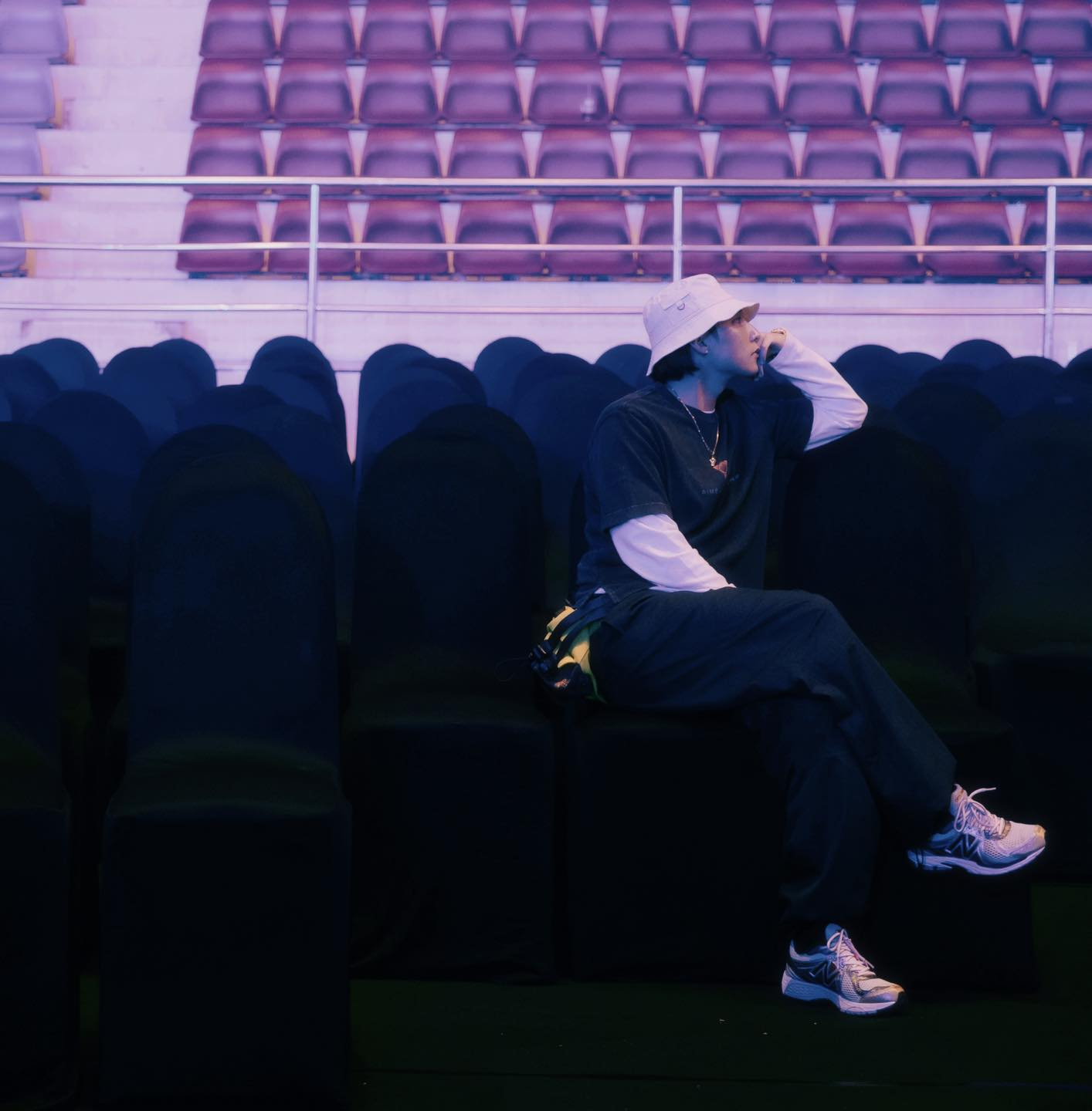 New Balance 860 có gì hot mà Sếp mê đến vậy Hinh anh 5: New Balance 860 co gi hot ma Sep me den vay