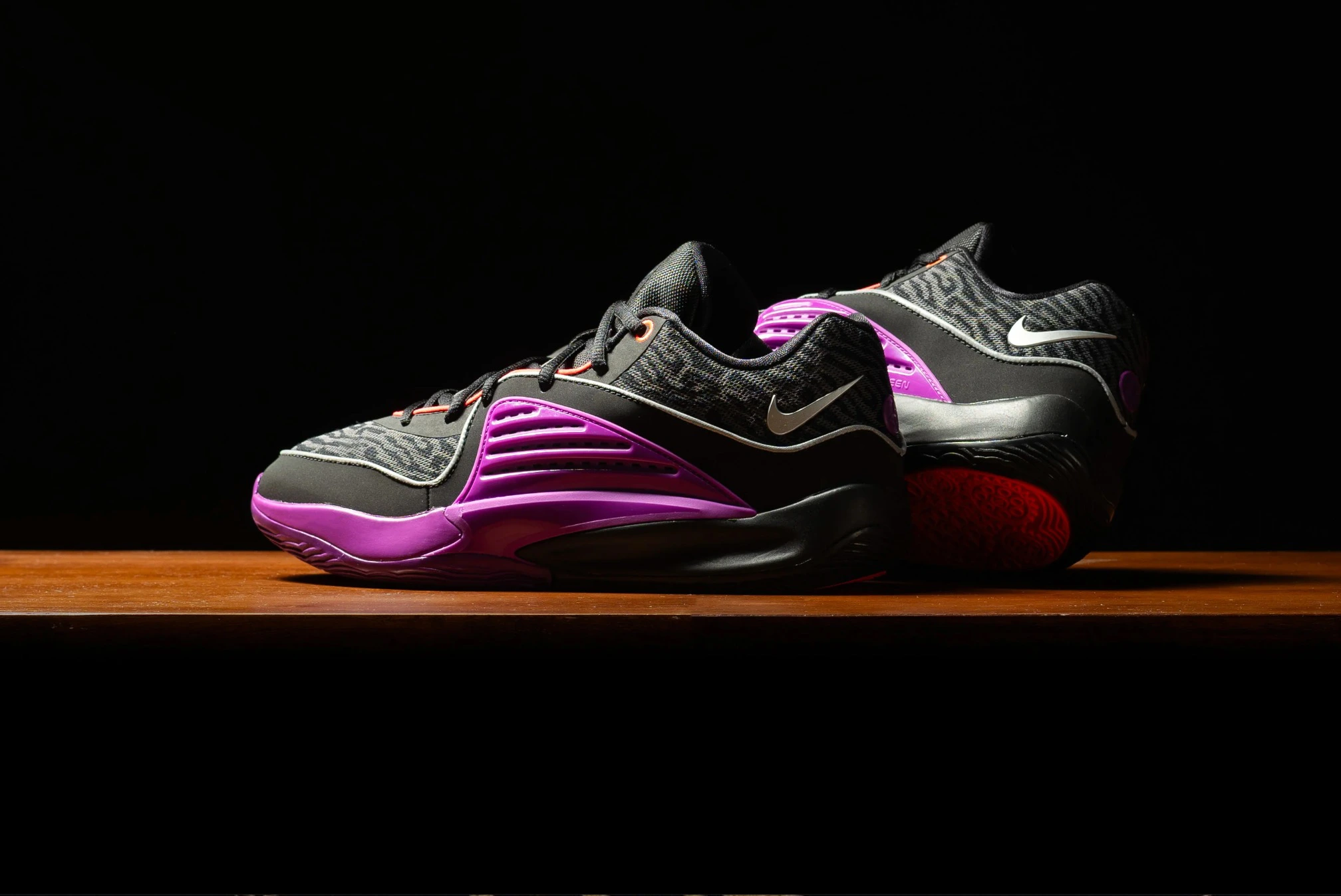 Hinh anh 2: Nike KD 16 - Su ket hop hoan hao giua hieu nang va phong cach