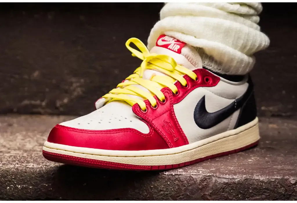 Hinh anh 6: So luoc lich su hinh thanh va phat trien thuong hieu Trophy Room