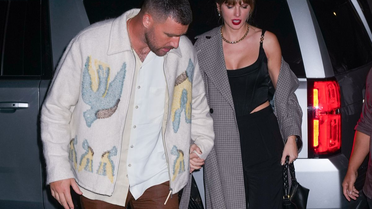 Bước vào thế giới túi xách xa hoa của Taylor Swift Hinh anh 5: Buoc vao the gioi tui xach xa hoa cua Taylor Swift