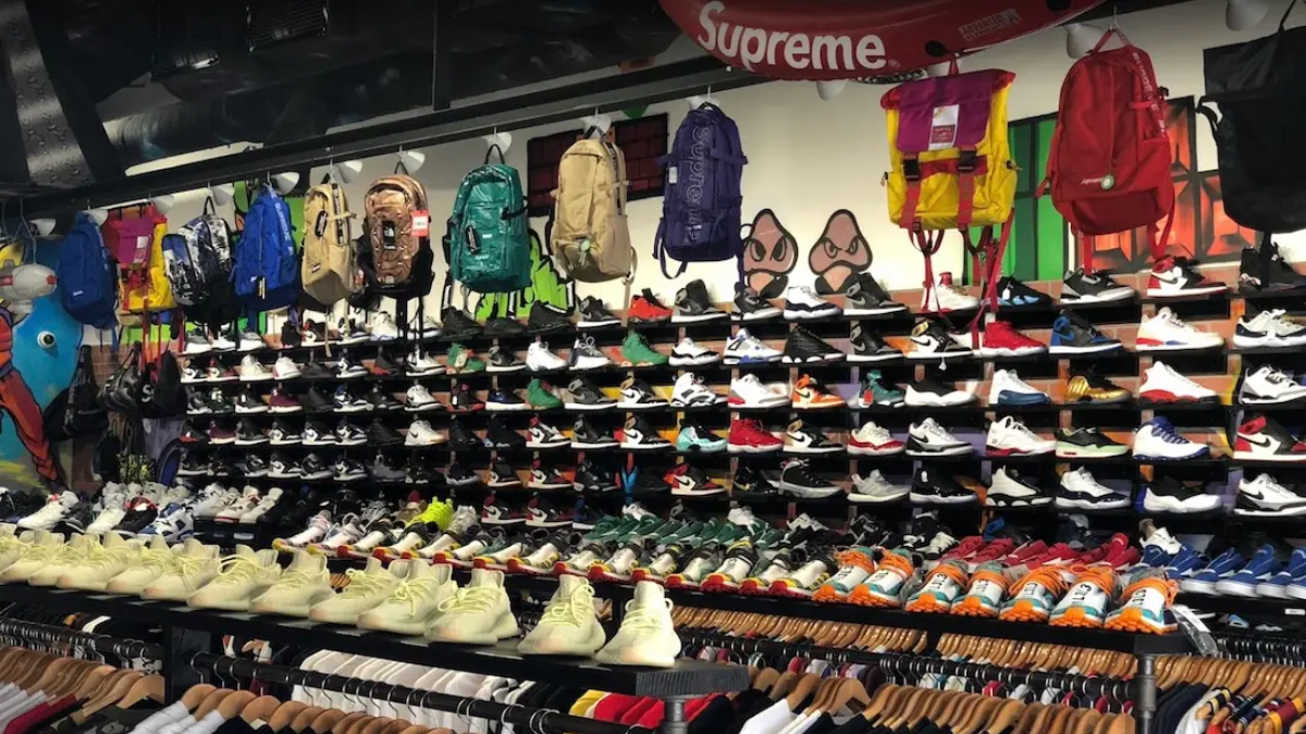 14 cửa hàng sneaker nhất định phải ghé thăm khi đến Los Angeles Hinh anh 2: 14 cua hang sneaker nhat dinh phai ghe tham khi den Los Angeles