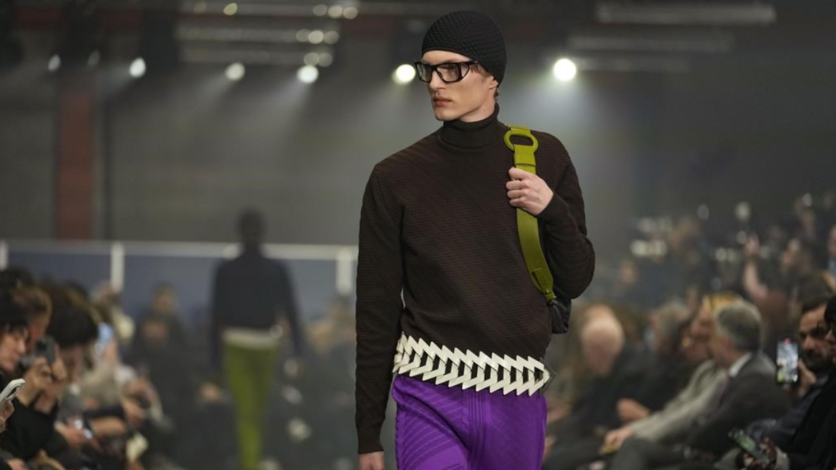 Prada: Biểu tượng của sự sang trọng và đẳng cấp Hinh anh 6: Prada: Bieu tuong cua su sang trong va dang cap