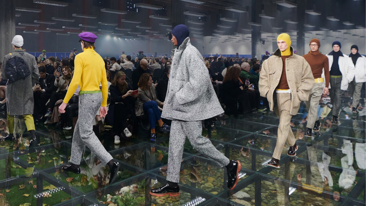 Prada: Biểu tượng của sự sang trọng và đẳng cấp Hinh anh 8: Prada: Bieu tuong cua su sang trong va dang cap