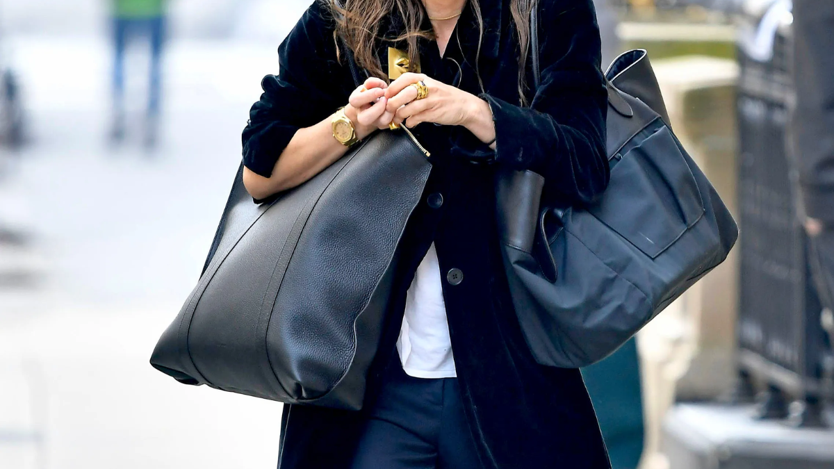 The Row: Thuong hieu cua nhung chiec tui Quiet Luxury