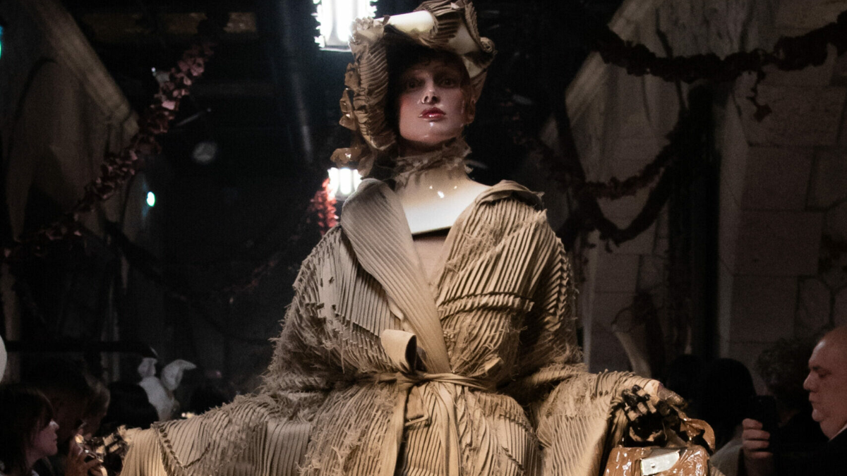 Hinh anh 3: Maison Margiela Artisanal: Giai ma suc hut cua show dien doc dao