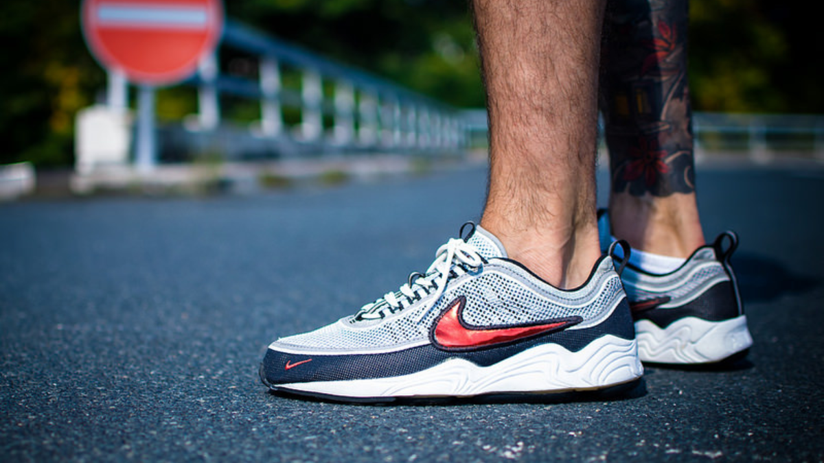 Hinh anh 1: Nike can mang nhung phoi mau Air Zoom Spiridon nay quay tro lai!