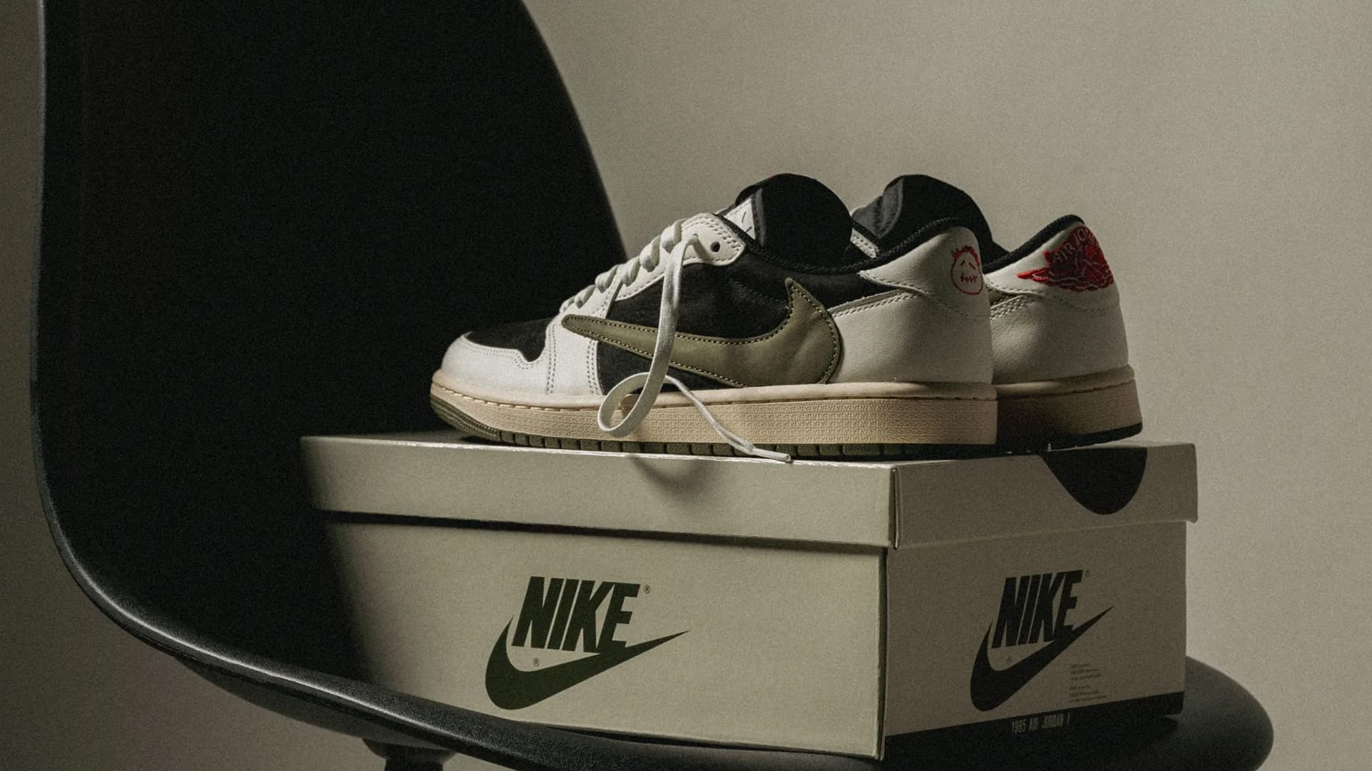 Tiêu điểm Giày Sneaker 2024: Sự hòa quyện giữa thời trang và sáng tạo Hinh anh 5: Tieu diem Giay Sneaker 2024: Su hoa quyen giua thoi trang va sang tao