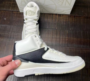 Giay Nike Air Jordan 2 Retro Wmns 'Sail Black' DX4400-100