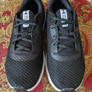 Giay Under Armour Charged Pursuit 3 'Black White' 3024889-001