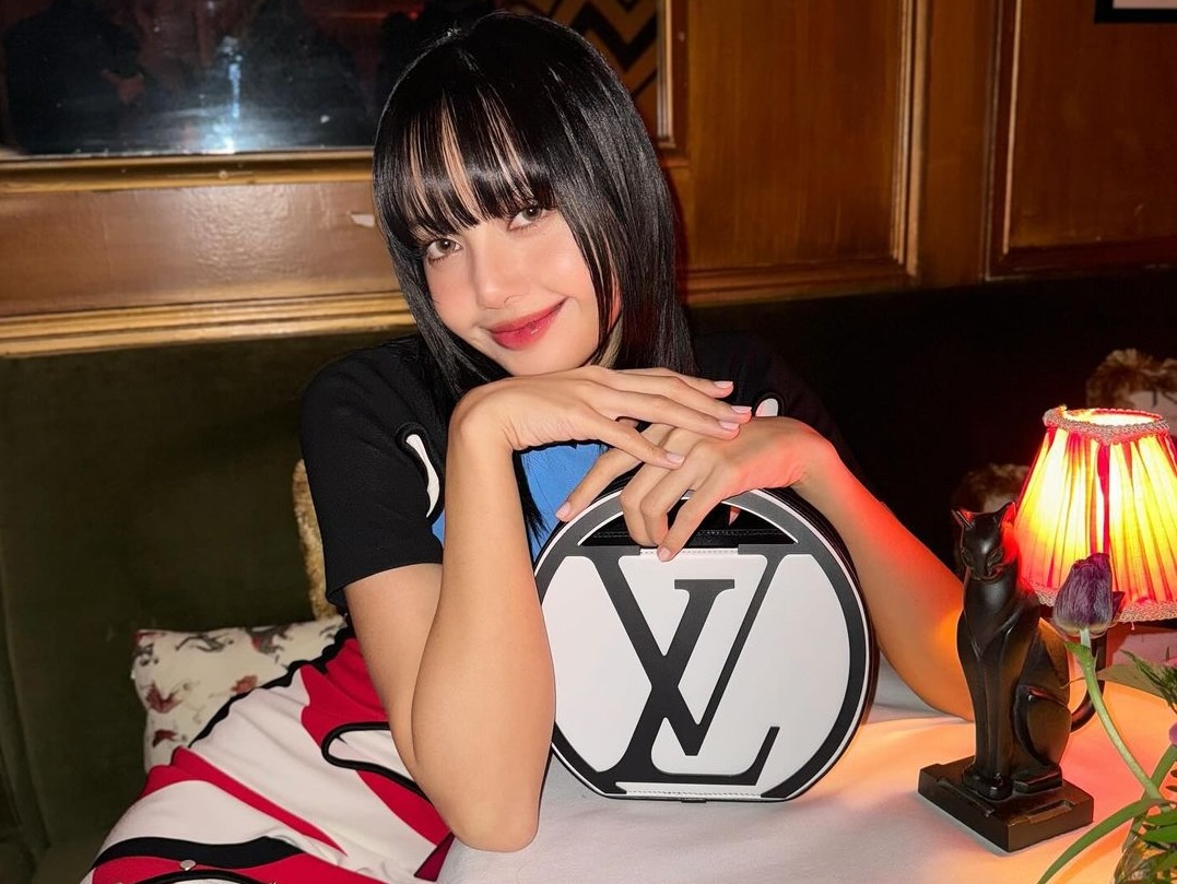 Hé lộ BST túi xách Louis Vuitton của em út Lisa BlACKPINK Hinh anh 6: He lo BST tui xach Louis Vuitton cua em ut Lisa BlACKPINK