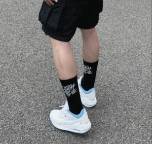 Giay Nike Air Jordan Max Aura 5 "University Blue" DZ4353-104