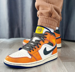 Giay Nike Air Jordan 1 Mid SE 'Flight Vintage' FV3619-106