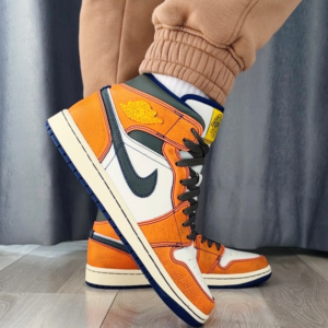 Giay Nike Air Jordan 1 Mid SE 'Flight Vintage' FV3619-106