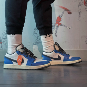 Giay Nike Air Jordan 1 Low 'Flight' FV8439-104