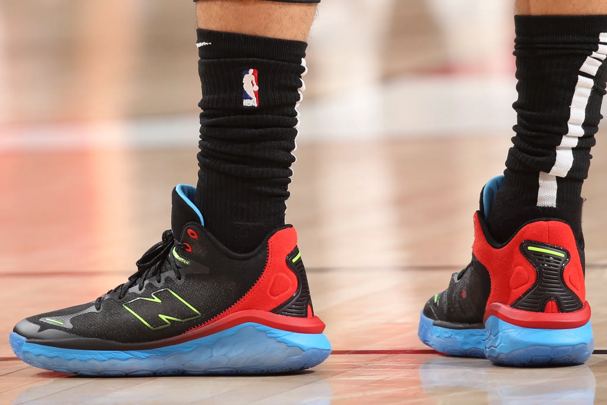 Hinh anh 3: Top nhung mau giay bong ro outdoor tot nhat hien nay