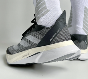 Giay Adidas Adizero Boston 12 'Black Carbon' HQ2171