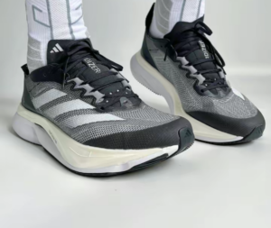 Giay Adidas Adizero Boston 12 'Black Carbon' HQ2171