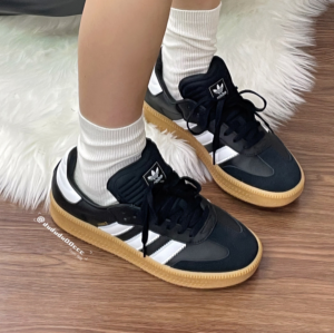 Giay Adidas Samba XLG 'Black White Gum' IE1379