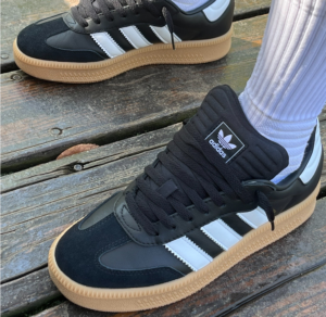 Giay Adidas Samba XLG 'Black White Gum' IE1379