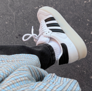 Giay Adidas Su Yiming x Samba XLG 'White Gold Black' IH8643