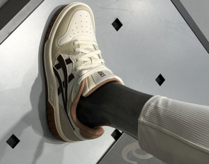 Giay Asics Court MZ 2.0 'White Brown'  1203A405-101