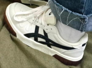 Giay Asics Court MZ 2.0 'White Brown'  1203A405-101