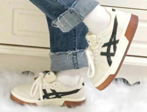 Giay Asics Court MZ 2.0 'White Brown'  1203A405-101